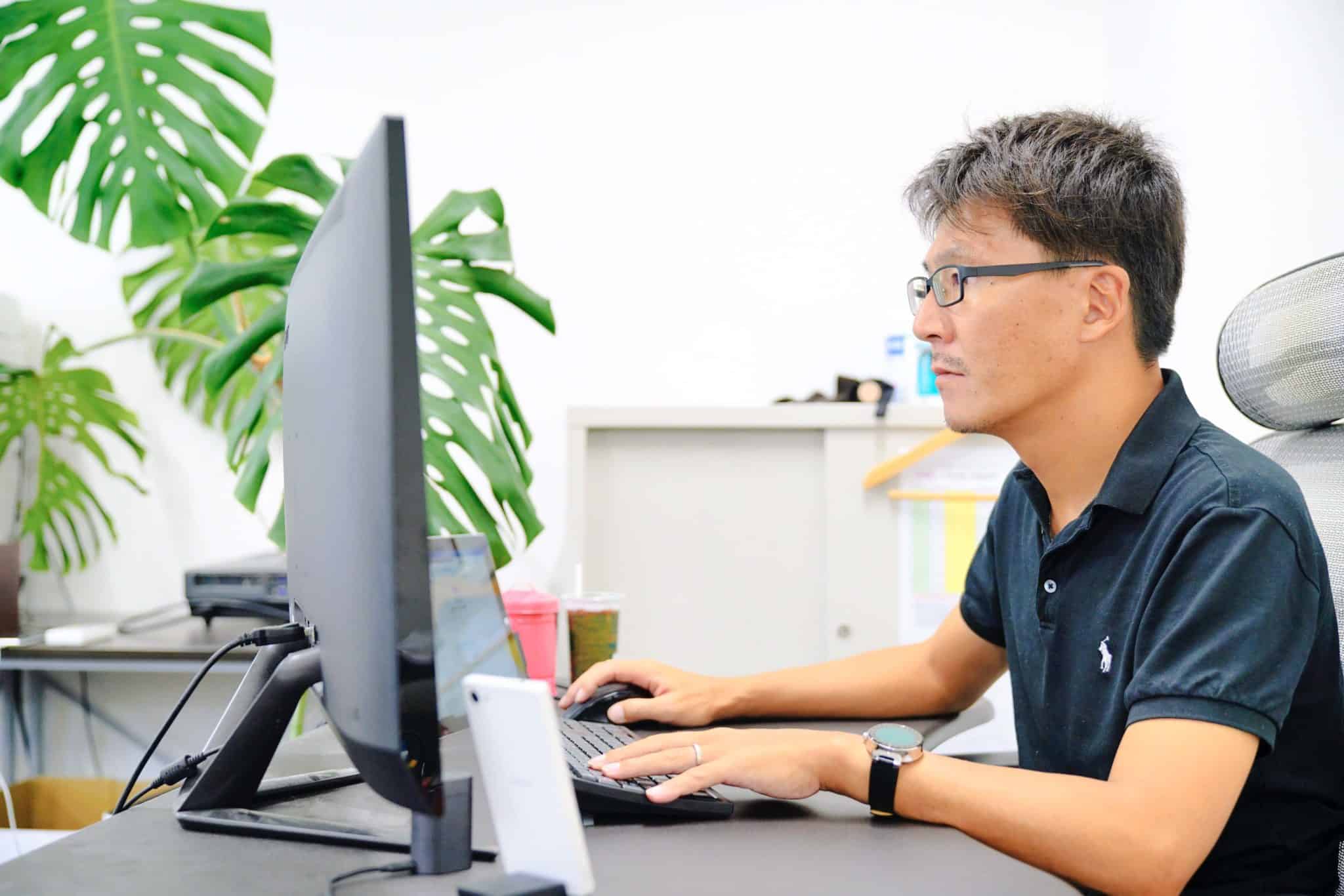 制作費ゼロなのに高粗利を実現!?沖縄No.1のWeb制作会社社長に「サブスクリプション型経営戦略」の極意とWeb制作のこれからを突撃取材してきた!